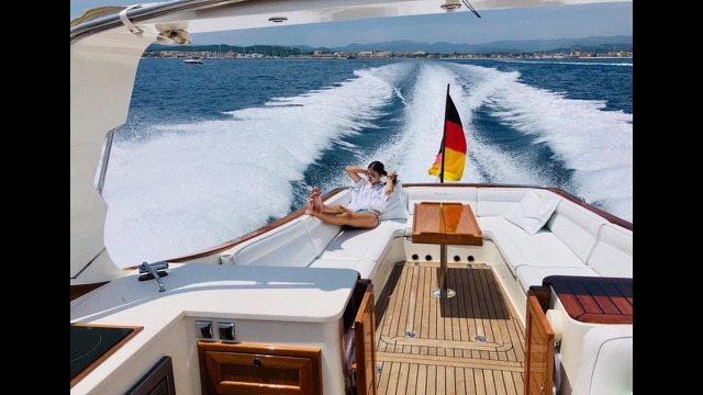 The two-cabin 40 Classic