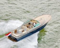 40 Runabout The Long Island Yachts 40 Classic: Quality, Performance, and Value!